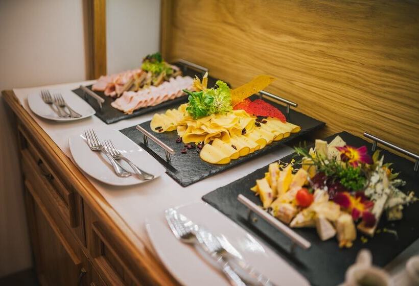 هتل & Apartments Ventus Rosa