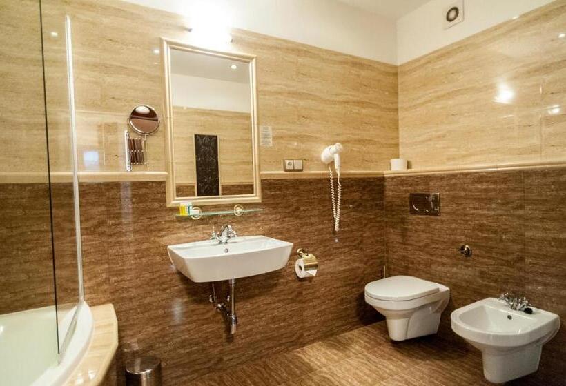 هتل & Apartments Ventus Rosa