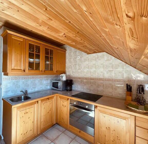 هتل Apartments Rooms Kocijancic