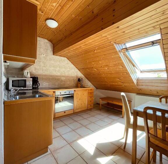 هتل Apartments Rooms Kocijancic