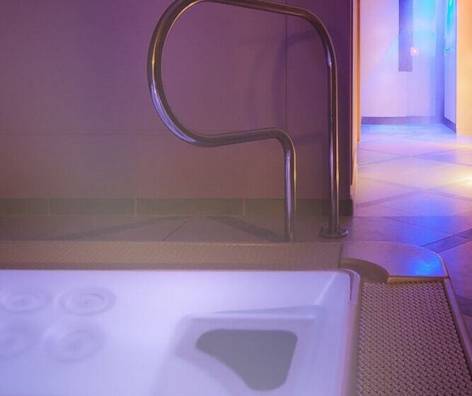 هتل Arnolfo & Aqua Laetitia Spa & Beauty