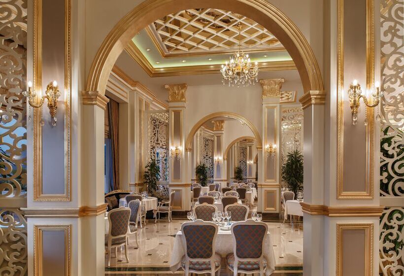 酒店 The Plaza Bodrum