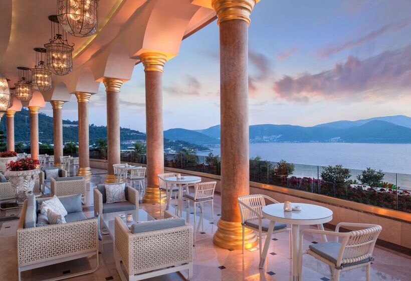 酒店 The Plaza Bodrum