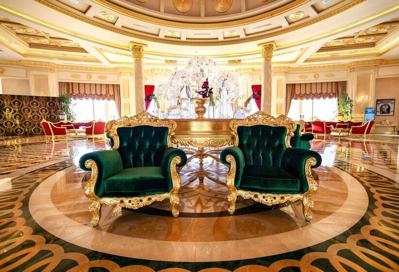 酒店 The Plaza Bodrum