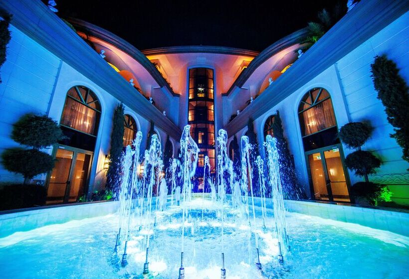 酒店 The Plaza Bodrum