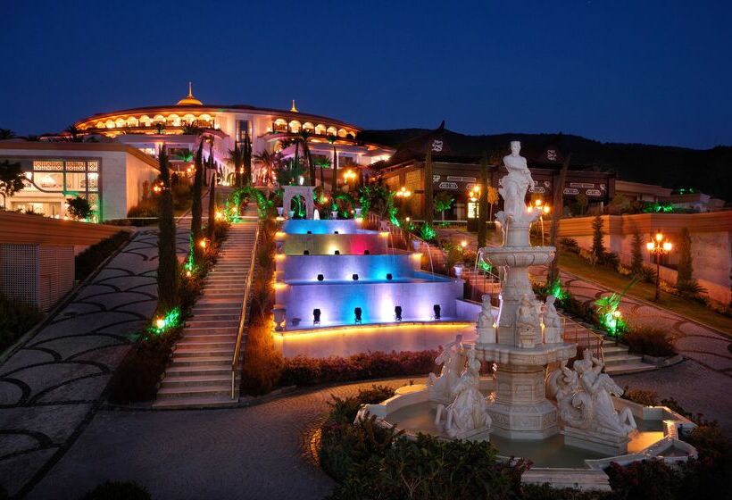 酒店 The Plaza Bodrum