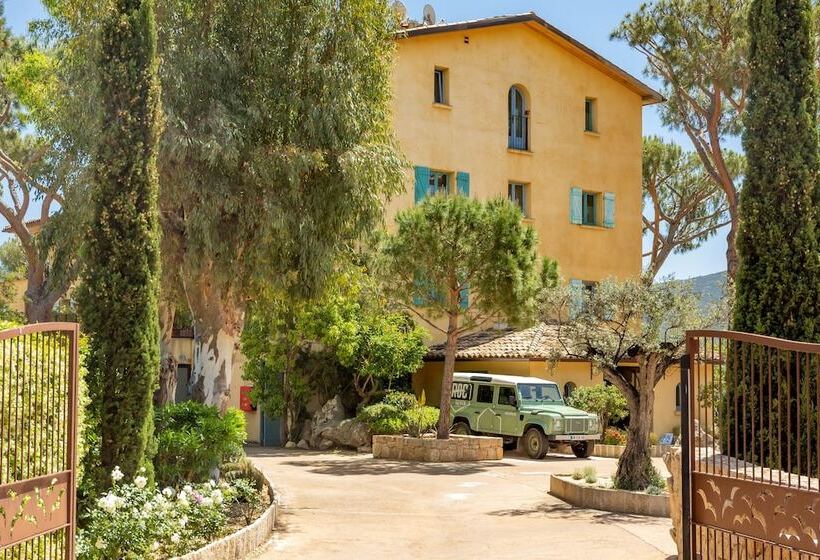 هتل Casa Santini X Roc Seven