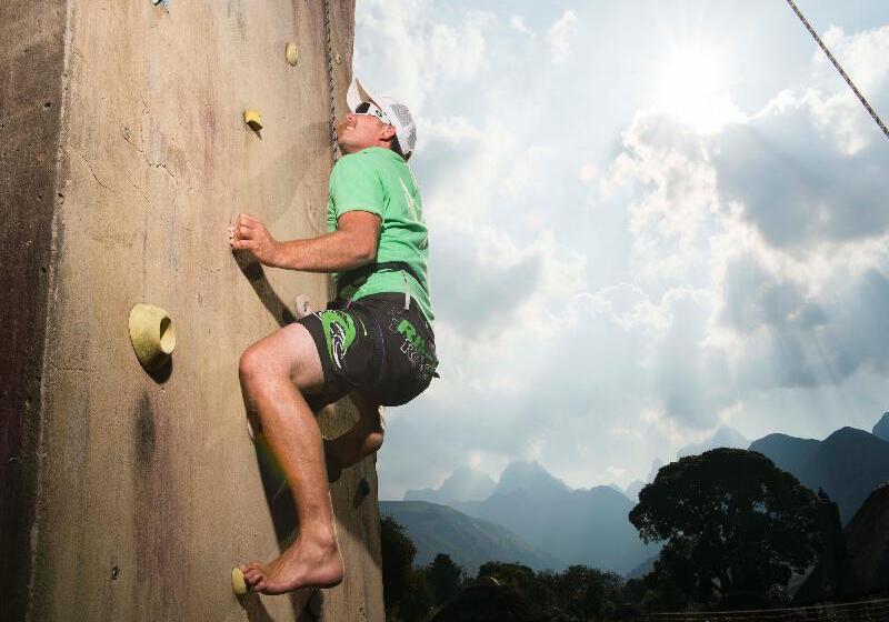 בית מלון כפרי Cathedral Peak