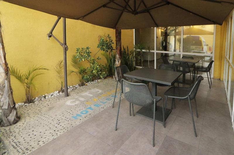 בית מלון כפרי City Express By Marriott Tijuana Insurgentes