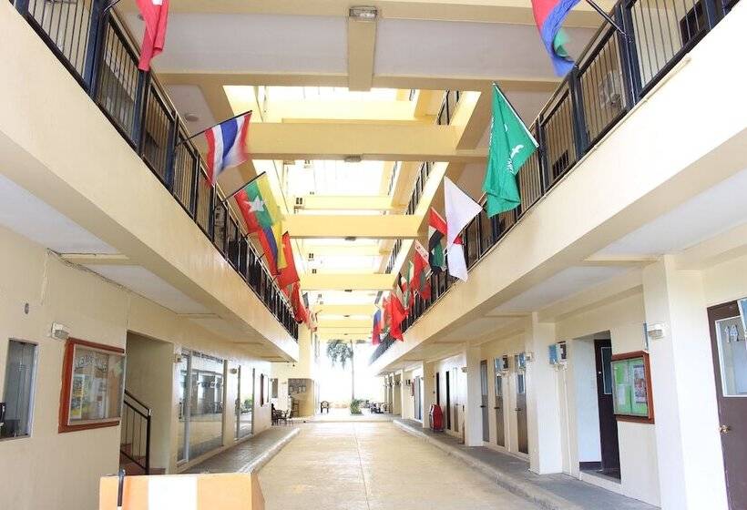 هتل Cleverlearn Residences