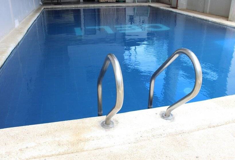 هتل Cleverlearn Residences