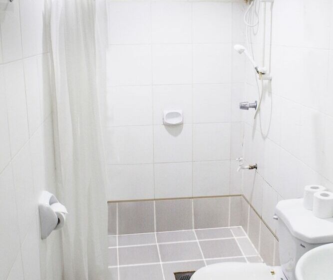 هتل Cleverlearn Residences