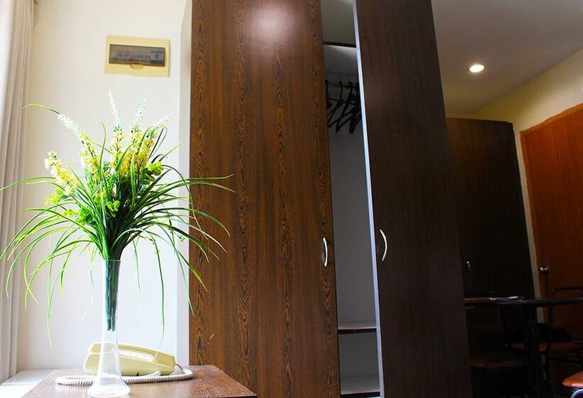 هتل Cleverlearn Residences