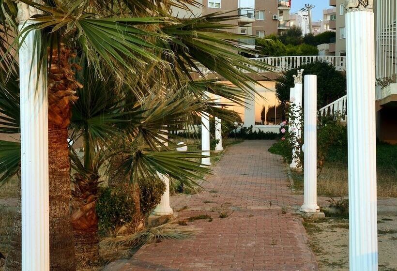 ホテル Club Scala Nuova