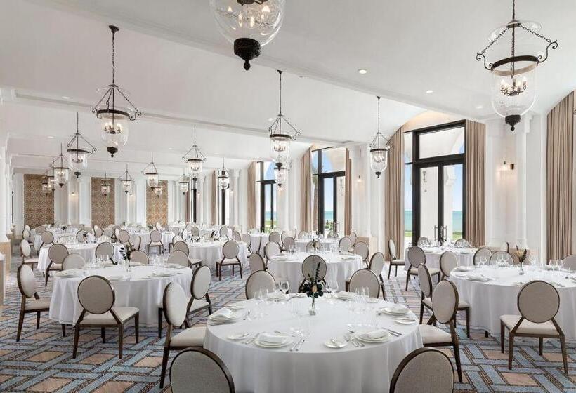 هتل The St. Regis La Bahia Blanca Resort   Tamuda Bay