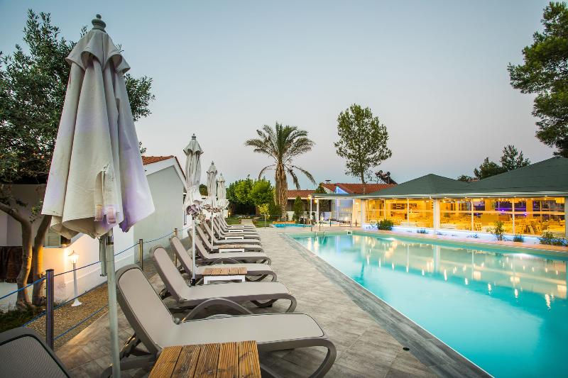 酒店 Coral Blue Beach