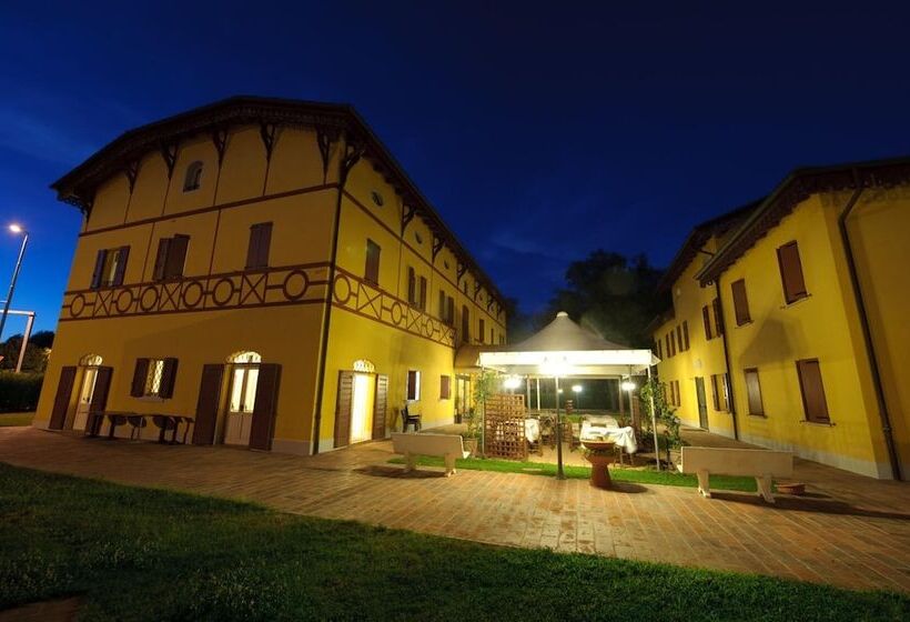 בית מלון כפרי Corte Degli Estensi
