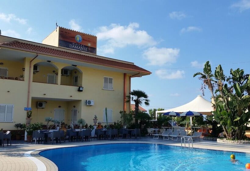 בית מלון כפרי Damanse