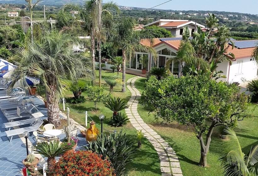 בית מלון כפרי Damanse