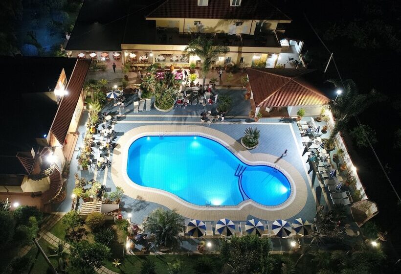 בית מלון כפרי Damanse