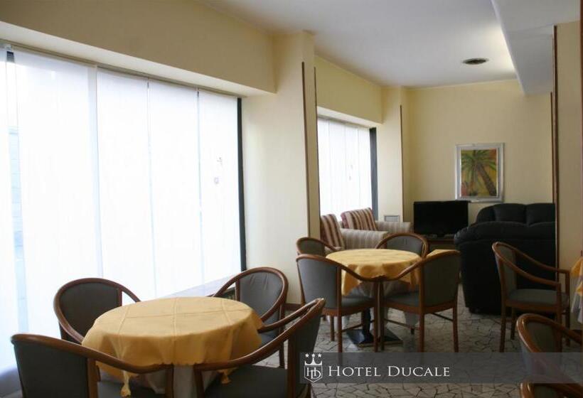 酒店 Ducale