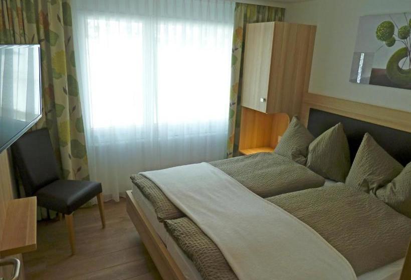 בית מלון כפרי Eden