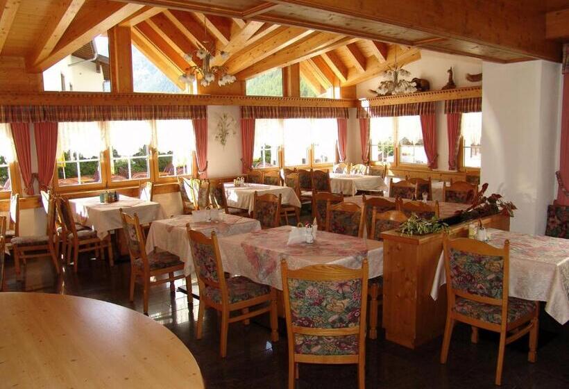 בית מלון כפרי Eden