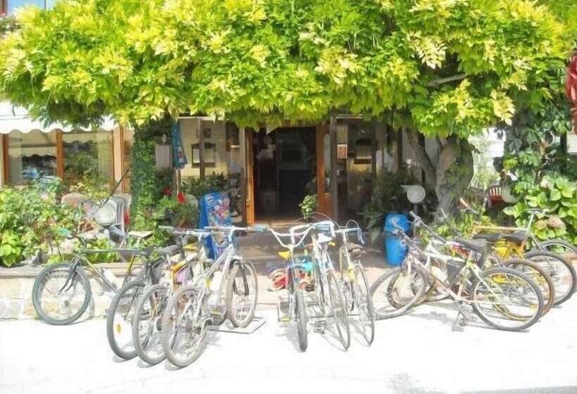 בית מלון כפרי Faedo Pineta