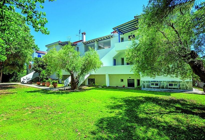 בית מלון כפרי Faros Apartments