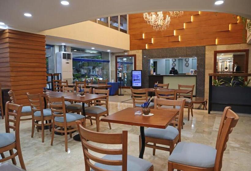 Fersal Hotel Malakas, Quezon City