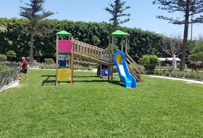 בית מלון כפרי Flora