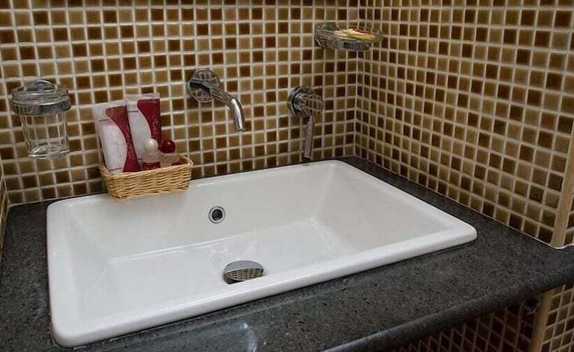 בית מלון כפרי Flora