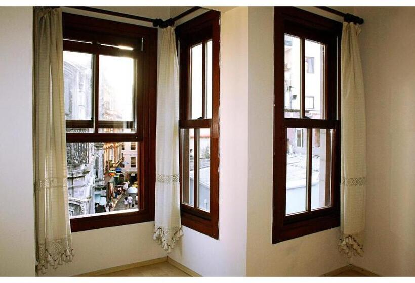 هتل Galata Life Istanbul