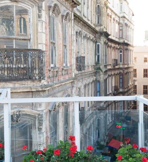 هتل Galata Life Istanbul