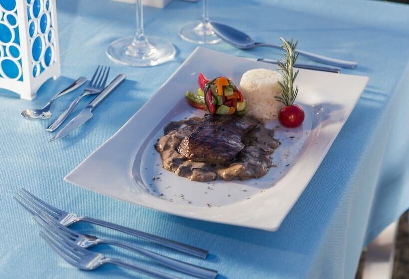 Отель Garcia Resort & Spa  Ultra All Inclusive