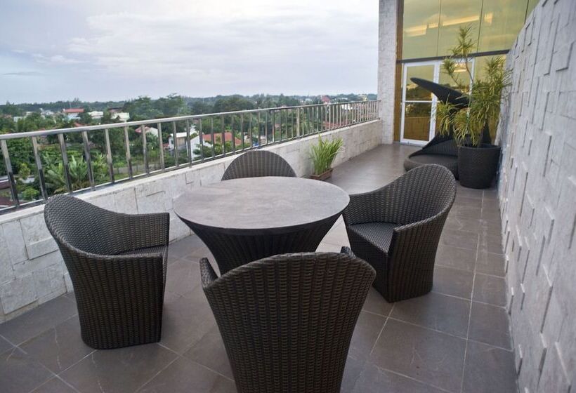 Goldberry Suites & Hotel Mactan