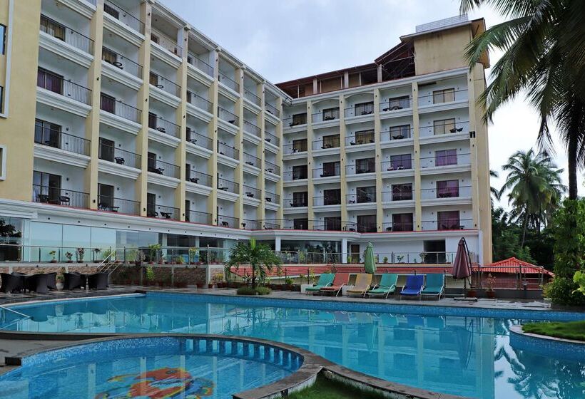 Отель Golden Tulip Candolim, Goa