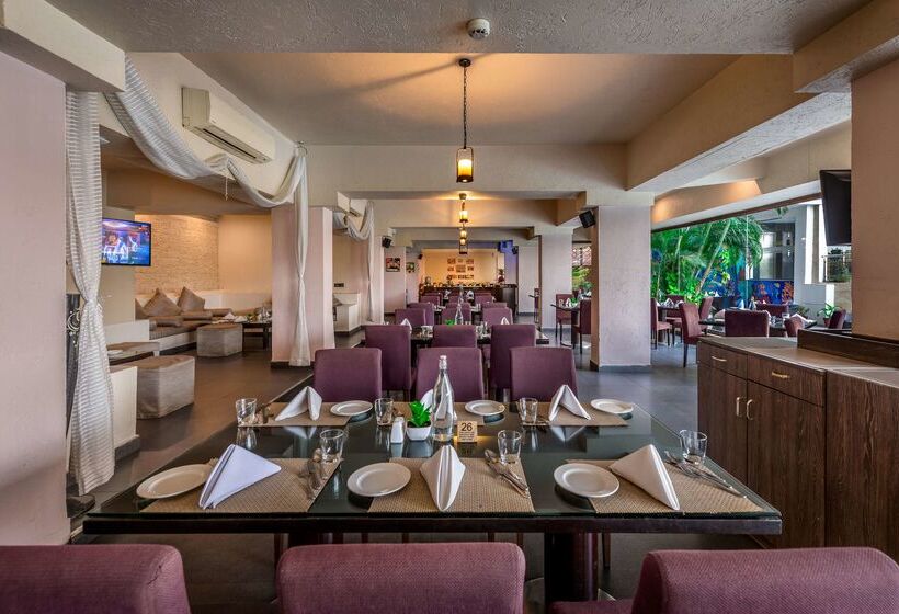 Отель Golden Tulip Candolim, Goa