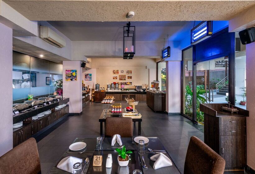 Отель Golden Tulip Candolim, Goa