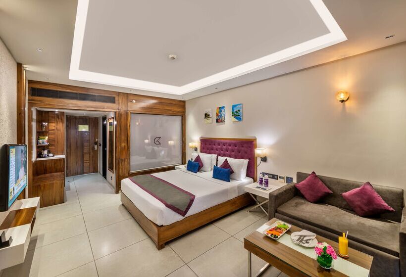 Отель Golden Tulip Candolim, Goa