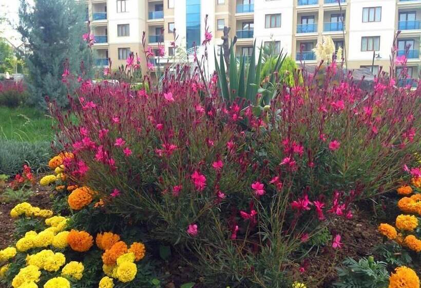 酒店 Grand Ozgul Thermal Holiday Village