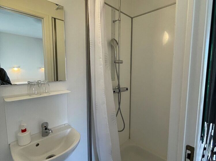 هتل Guesthouse Sunna