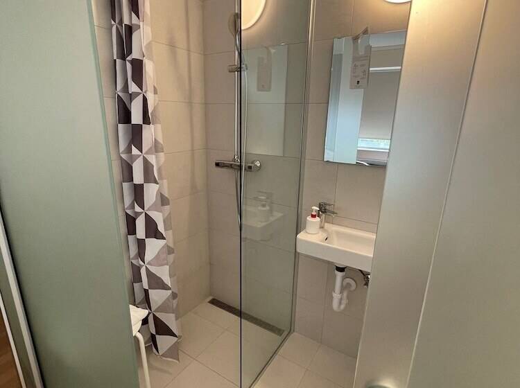 هتل Guesthouse Sunna