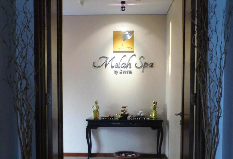 Jambuluwuk Malioboro Hotel Yogyakarta