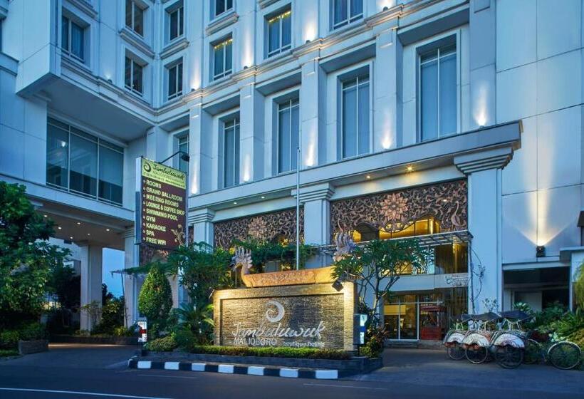 Jambuluwuk Malioboro Hotel Yogyakarta