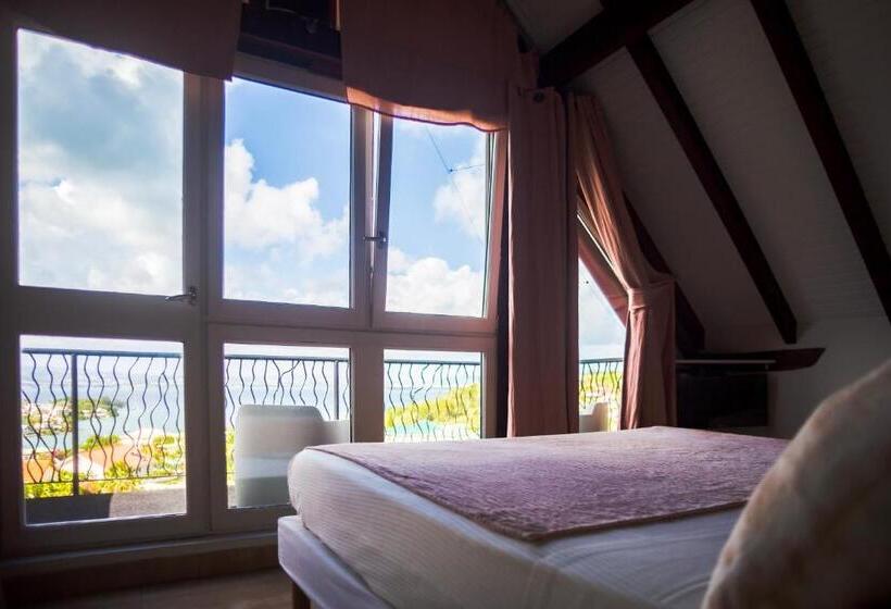 ホテル La Suite Villa