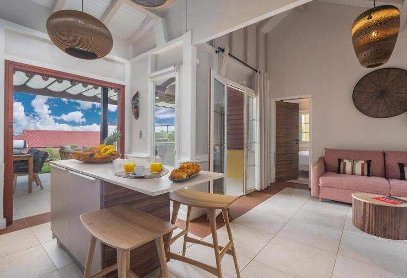 ホテル La Suite Villa