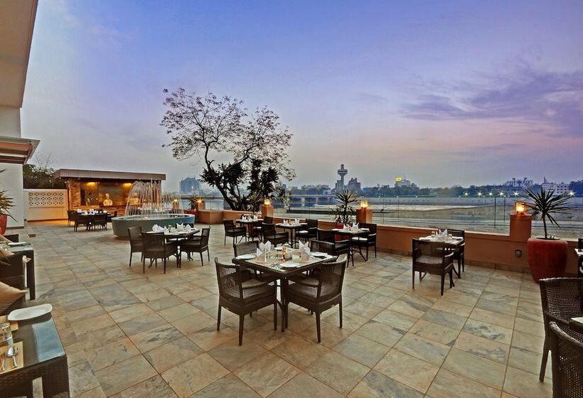 酒店 Lemon Tree Premier “the Atrium” Ahmedabad