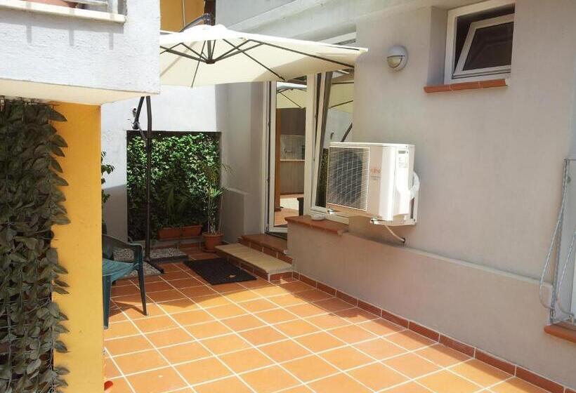 ホテル Lewisrooms Domo