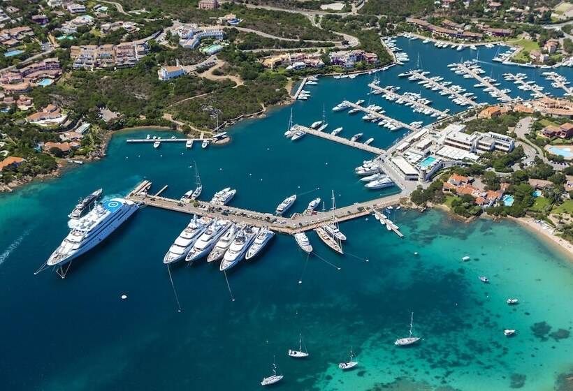 בית מלון כפרי Li Finistreddi